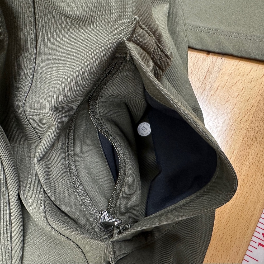 Lululemon Men’s ABC Pants Classic *Warpstreme 30" Inseam size 32 32x30 - Picture 12 of 16